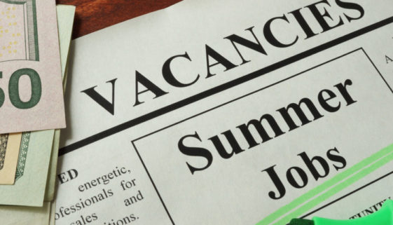 summer-job-interns-minor-employees_social